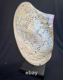 Carved shell Ocean Life Marine Sea Sell Mother of Pearls incl Stand Pearl Shell