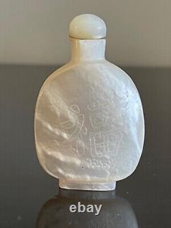 Impressive Vintage Chinese Carved Mother of Pearl Snuff Bottle