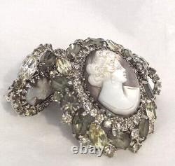 VTG Hobe Signed Carved Cameo Mother Pearl Marquise Rhinestone 50's Brooch Set