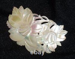 Vintage Mother of Pearl Carved Pierced Flower Brooch beautiful (JoD)