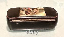 Boîte à bijoux de coiffeuse en bois sculpté ancien avec incrustations de nacre et peinture décorative vintage