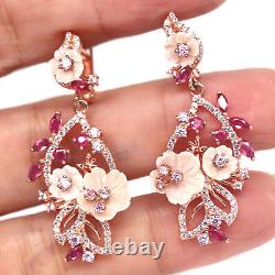 Boucles d'oreilles en argent 925 avec nacre rose sculptée, rubis et zircone cubique