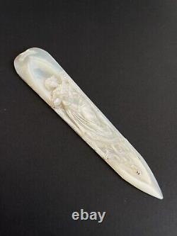 Cameo antique couteau à lettre victorien avec une exquise sculpture en nacre