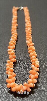 Collier de perles sculptées en corail naturel de peau d'ange victorien antique