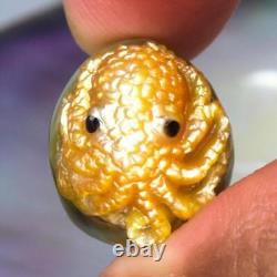 Énorme perle de culture des mers du Sud en forme baroque et sculpture d'Octopus en nacre non percée de 4,84 g