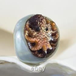 Perle baroque géante de mer du Sud et pendentif en nacre sculptée en forme de poulpe 4,43 g
